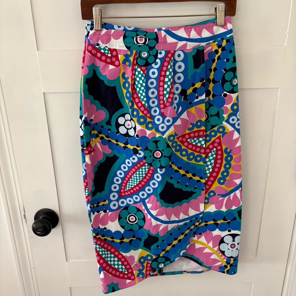 J. Crew Tie-back Tulip Skirt in Ratti Kaleidoscope Floral. Size 2. - Picture 3 of 15